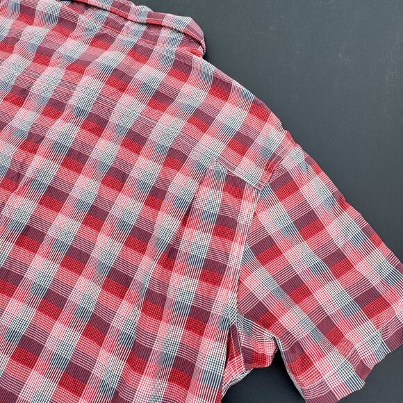 The North Face Shirt Mens XXL 2XL Red Plaid Short Sleeve Button Up‎ Casual Nylon - Picture 10 of 12